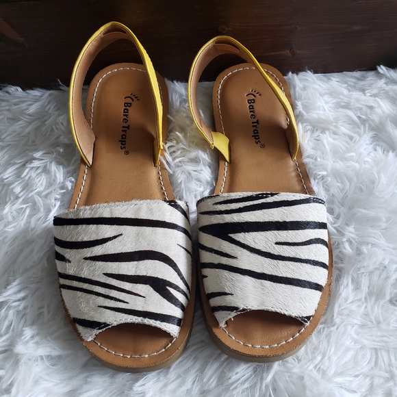 BareTraps Shoes - NEW Baretraps Vienna Zebra Stripe Sandals